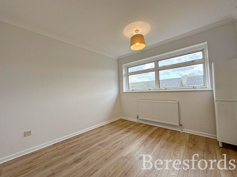 Images for Veny Crescent, Hornchurch, RM12