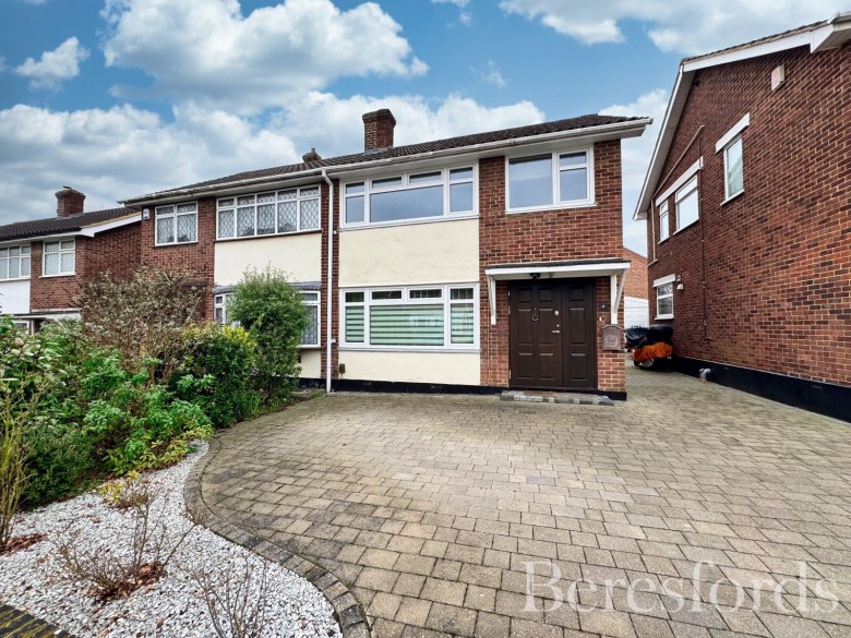 Click the photo for more details of Hedingham Road, Hornchurch, RM11