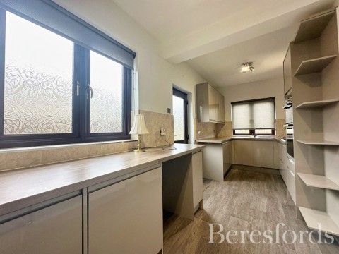 Click the photo for more details of Norman Road, Hornchurch, RM11