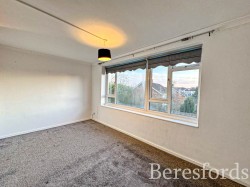 Images for Victor Approach, Hornchurch, RM12