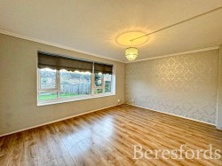 Images for Victor Approach, Hornchurch, RM12