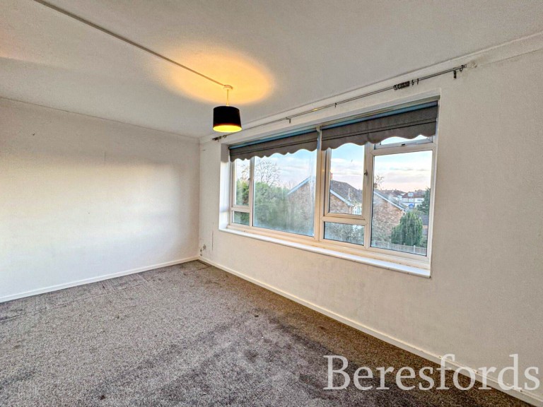 Images for Victor Approach, Hornchurch, RM12