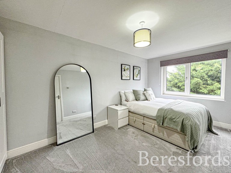 Images for Berkeley Drive, Hornchurch, RM11