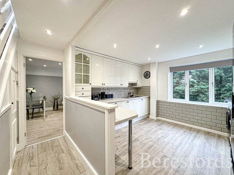 Images for Berkeley Drive, Hornchurch, RM11