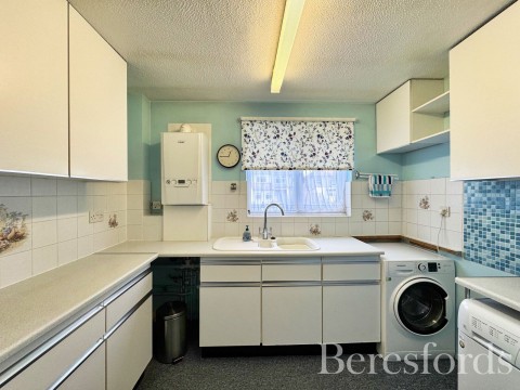 Click the photo for more details of Childs Close, Hornchurch, RM11