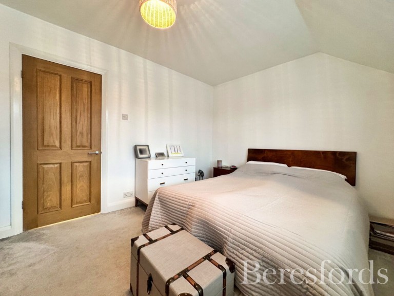 Images for Somerset Gardens, Hornchurch, RM11