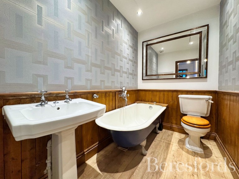 Images for Somerset Gardens, Hornchurch, RM11