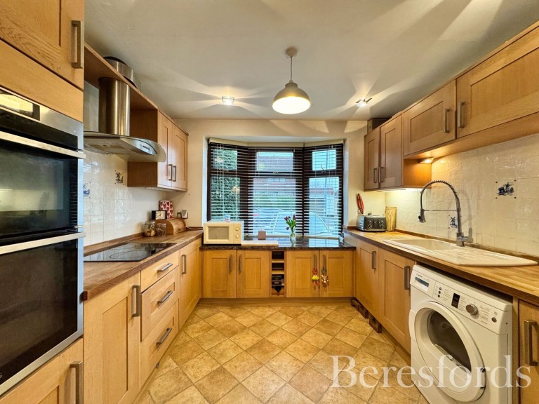 Images for Somerset Gardens, Hornchurch, RM11