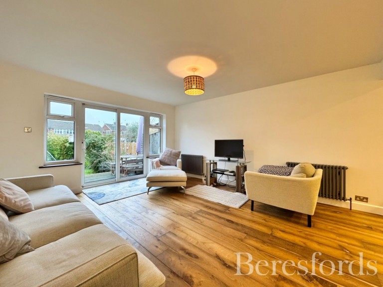 Images for Somerset Gardens, Hornchurch, RM11