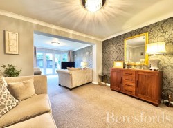 Images for Ilfracombe Crescent, Hornchurch, RM12