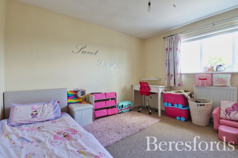 Images for Owlets Hall Close, Hornchurch, Essex, RM11