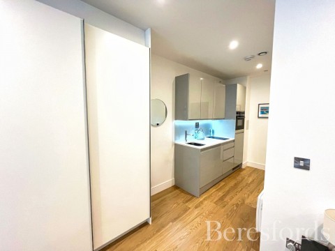 Click the photo for more details of South Street, Romford, RM1