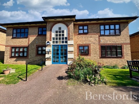 Click the photo for more details of Abbs Cross Gardens, Hornchurch, RM12