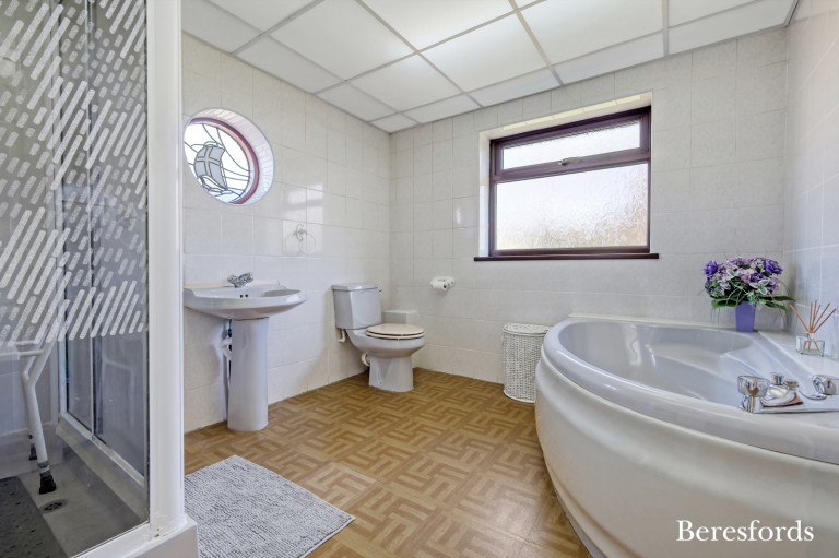 Images for Hornminster Glen, Hornchurch, RM11