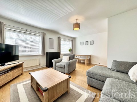 Click the photo for more details of Claremont Road, Hornchurch, RM11