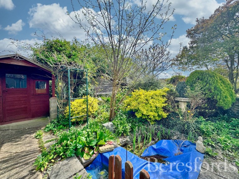 Images for Chiltern Gardens, Hornchurch, RM12