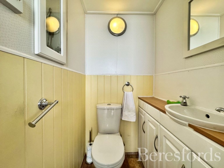 Images for Chiltern Gardens, Hornchurch, RM12