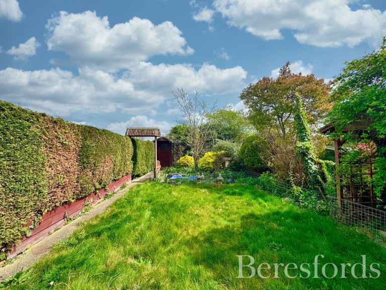 Images for Chiltern Gardens, Hornchurch, RM12