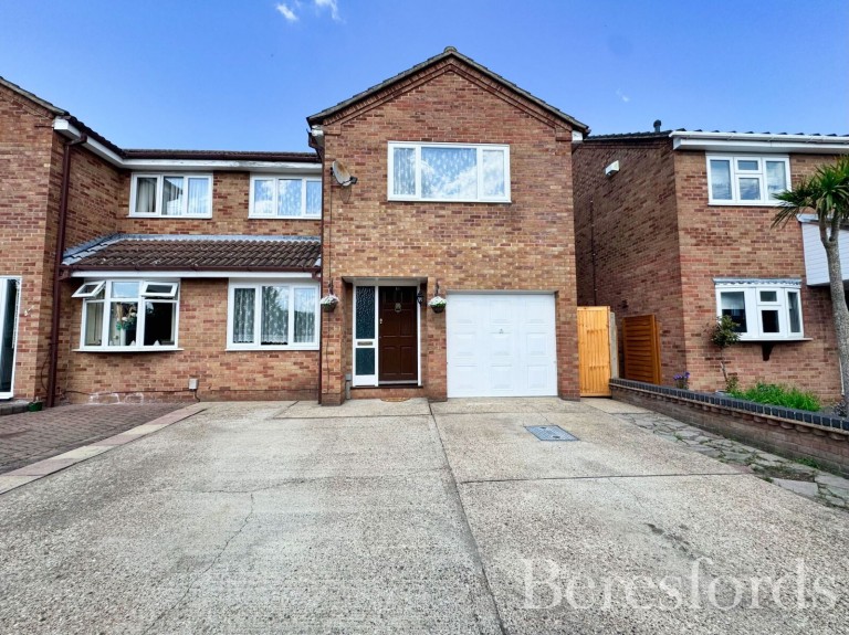 Images for Ilfracombe Crescent, Hornchurch, RM12