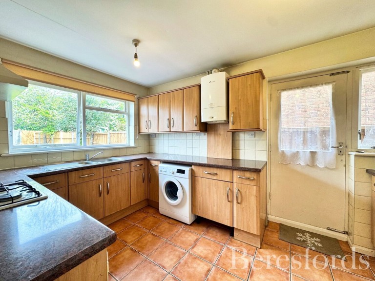 Images for Ilfracombe Crescent, Hornchurch, RM12