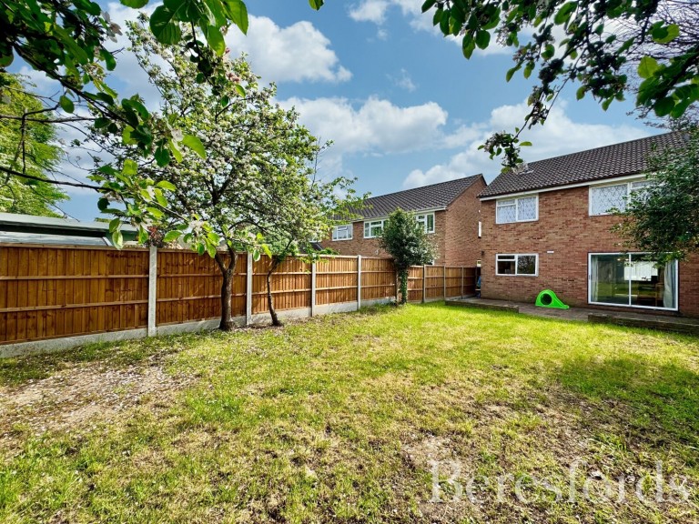 Images for Ilfracombe Crescent, Hornchurch, RM12