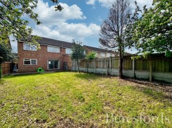 Images for Ilfracombe Crescent, Hornchurch, RM12