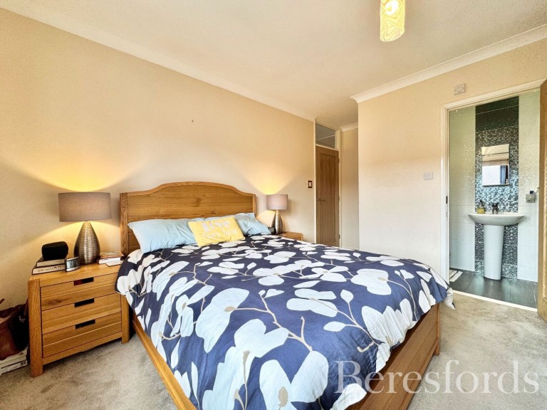 Images for Swanbourne Drive, Hornchurch, RM12