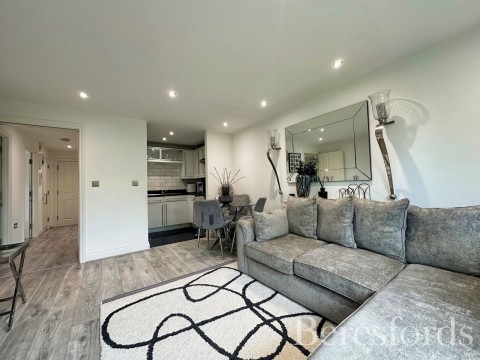 Click the photo for more details of Stafford Avenue, Hornchurch, RM11