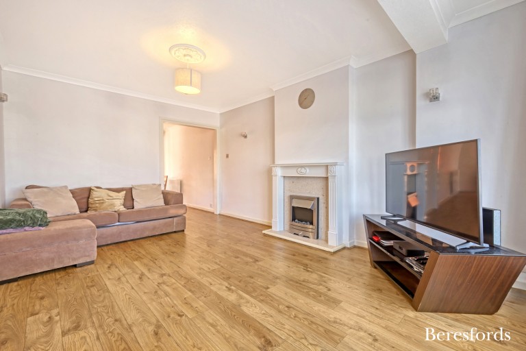 Images for Arlington Gardens, Romford, RM3