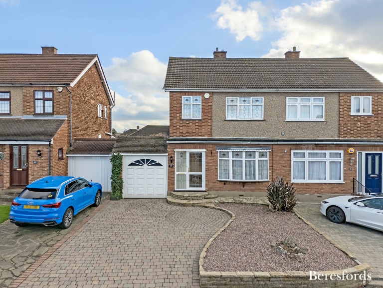 Images for Arlington Gardens, Romford, RM3