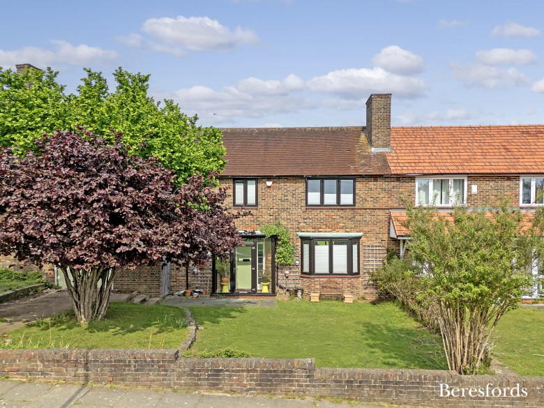 Click the photo for more details of Priory Grove, Romford, RM3