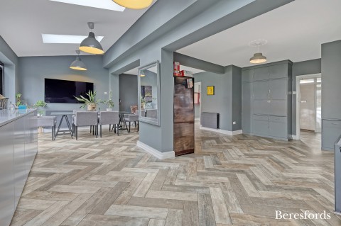 Click the photo for more details of Priory Grove, Romford, RM3