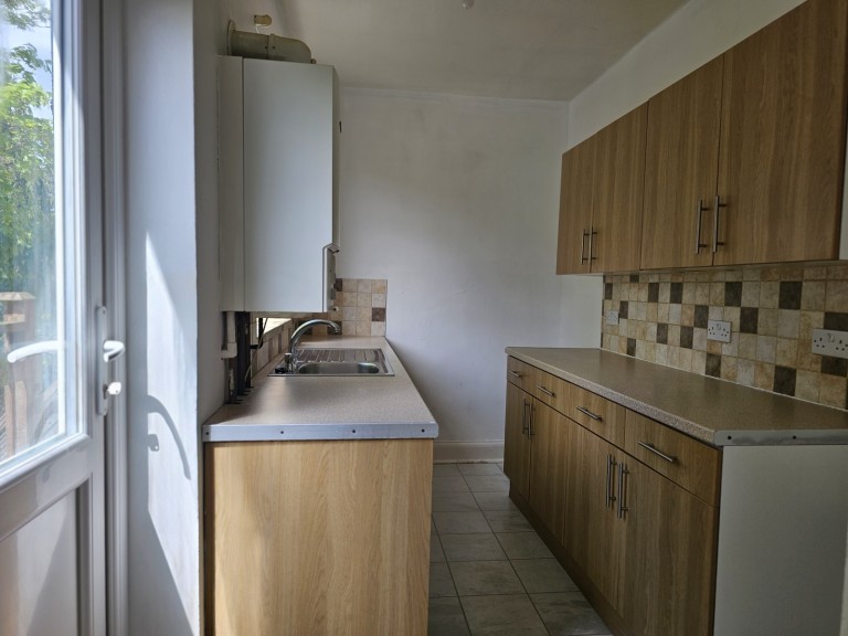 Images for Avenue Road, Harold Wood, Romford, RM3