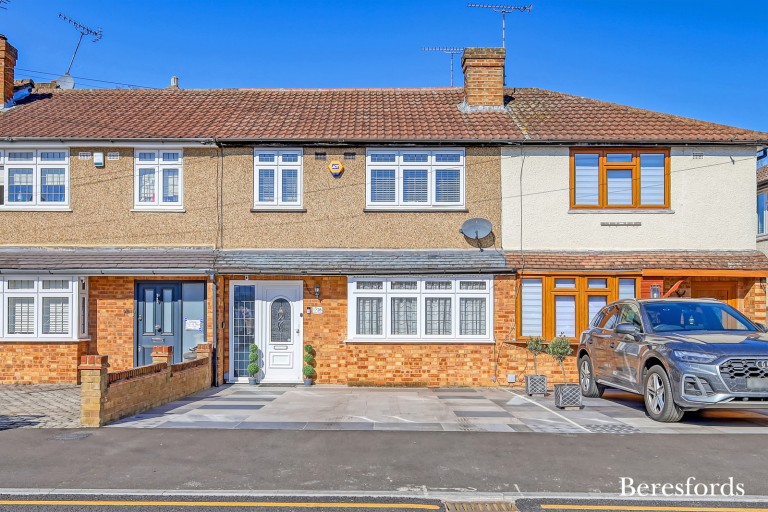 Images for Birkdale Avenue, Romford, RM3