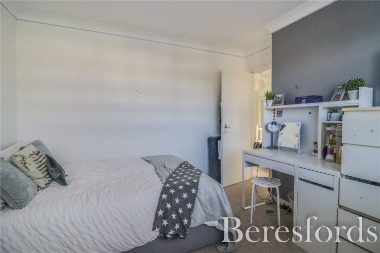 Images for Firham Park Avenue, Romford, RM3