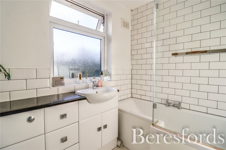 Images for Firham Park Avenue, Romford, RM3