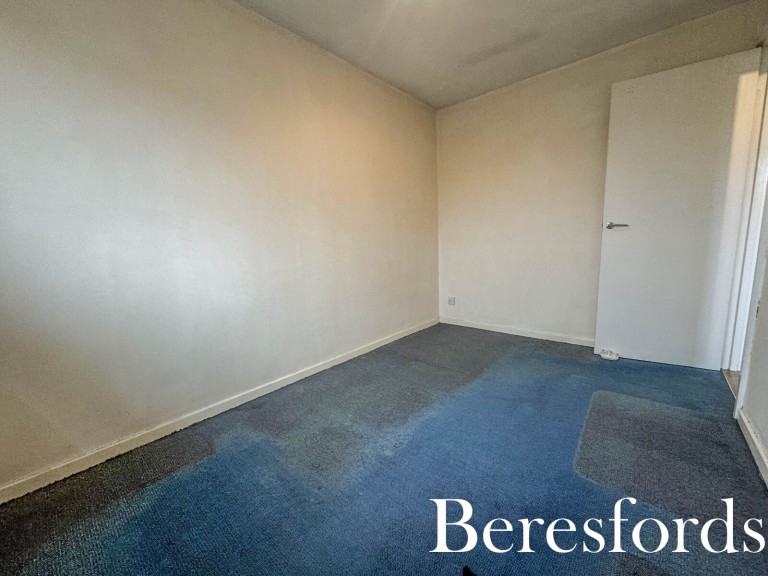 Images for Hitchin Close, Romford, RM3