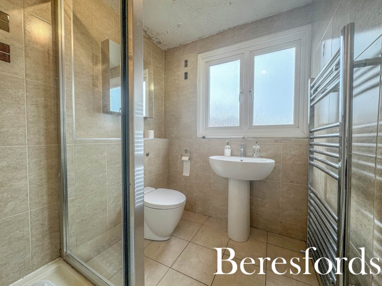 Images for Hitchin Close, Romford, RM3