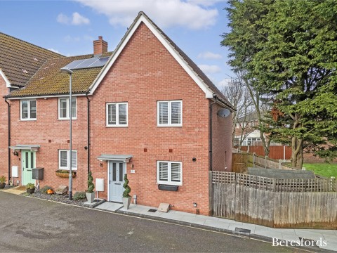 Click the photo for more details of Small Heath Avenue, Romford, Essex, RM3