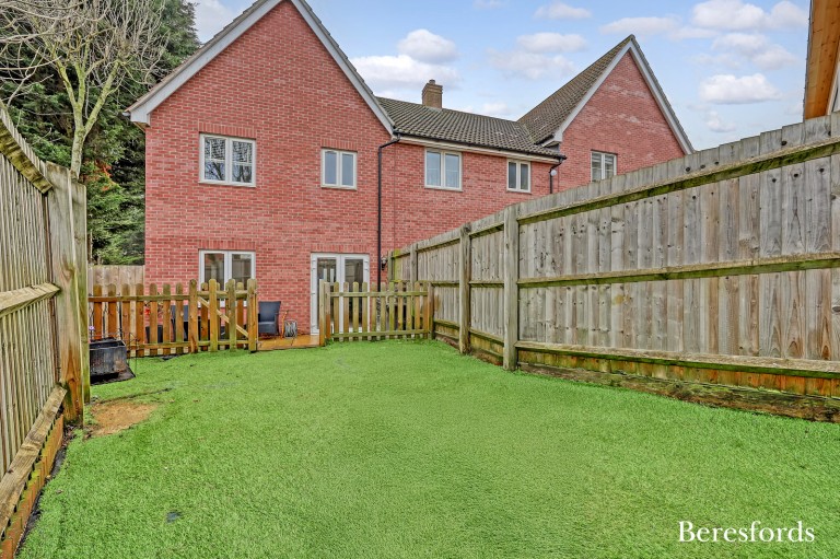 Images for Small Heath Avenue, Romford, Essex, RM3