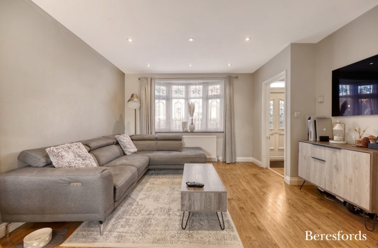 Images for Dewsbury Close, Romford, RM3