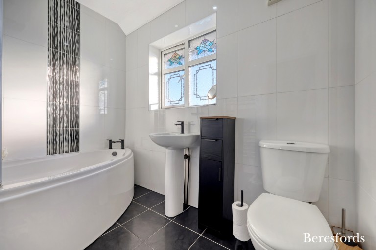 Images for Dewsbury Close, Romford, RM3