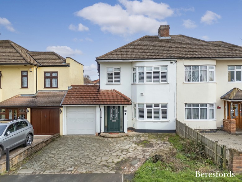 Click the photo for more details of Redden Court Road, Romford, RM3