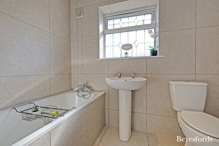 Images for Oakley Drive, Romford, RM3