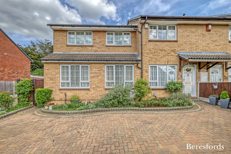 Click the photo for more details of Juniper Way, Romford, RM3