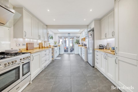 Click the photo for more details of Juniper Way, Romford, RM3