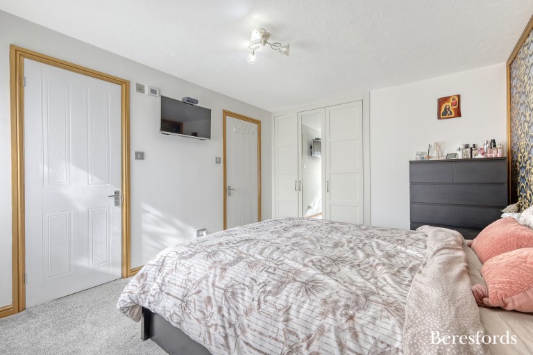 Images for Holt Road, Romford, RM3