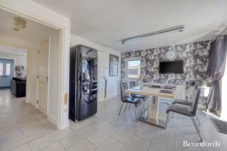 Images for Neave Crescent, Romford, RM3