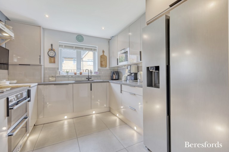 Images for Smithsland Road, Harold Hill, RM3