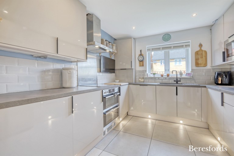 Images for Smithsland Road, Harold Hill, RM3